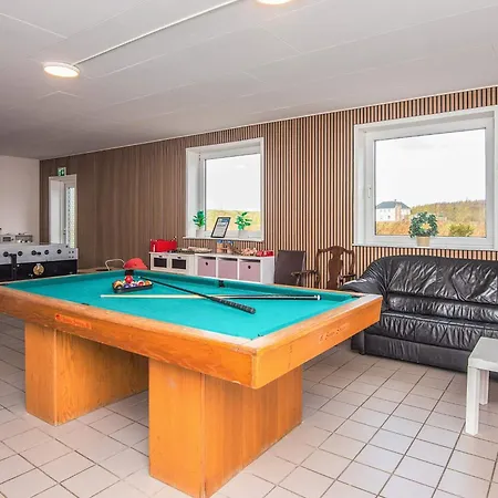 4 Person In * Højer